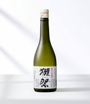 bouteille sak japonais dassai 45 junmai daiginjo polissage 45 gamme initiation fruits blancs abricot 15 720ml.png