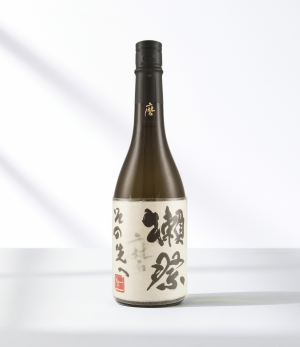 bouteille sak japonais ultime dassai beyond junmai daiginjo polissage extr me pur que cristal ar me magnifique 16 720ml.png