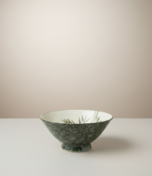 bol japonais avec motif de bambou et ext rieur mouchet sur fond uni luxe.png